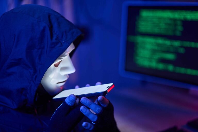 Battery Drain and 6 Other Signs Your Phone Is Being Tapped