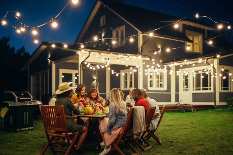 Smart Backyard Ideas That Work Even If You Only Use the Space on Weekends Smart Backyard Ideas That Work Even If You Only Use the Space on Weekends